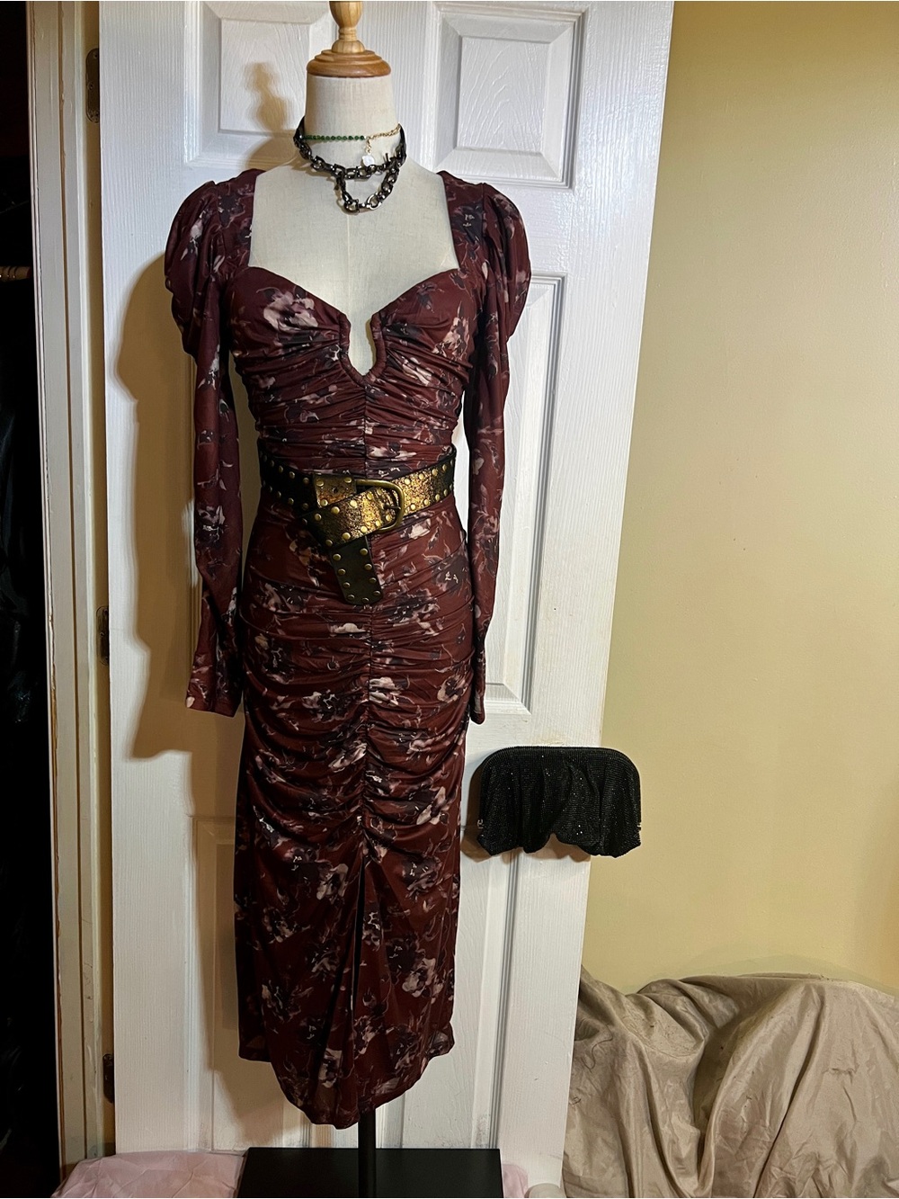 New ASTR The Label Burgundy Floral Sheer Mesh Ruched Fairy Grunge Midi Dress M - Picture 3 of 12